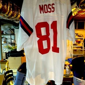 Randy moss jersey with the New England size  X-Large new